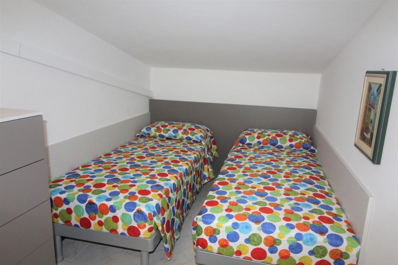Residence Isvico Lignano Sabbiadoro Dış mekan fotoğraf
