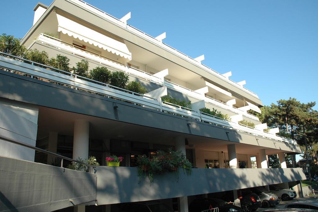 Residence Isvico Lignano Sabbiadoro Dış mekan fotoğraf